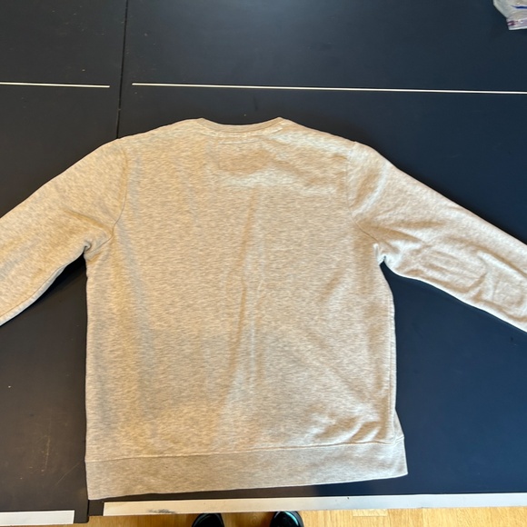 Influencer Sweatshirt - Picture 4 of 9